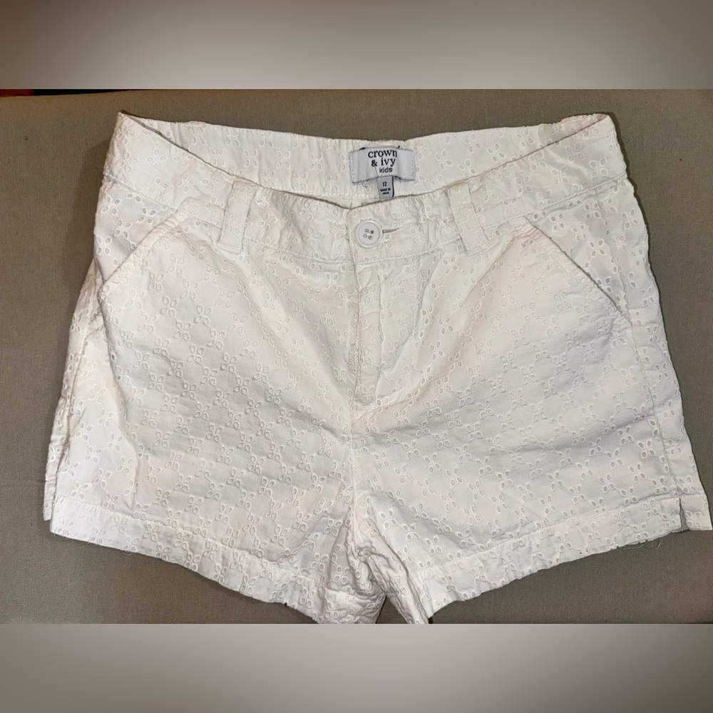 Crown & Ivy Cream Eyelet Shorts